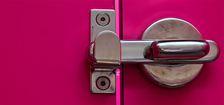 Childproof Gate Lock in Ripon, California